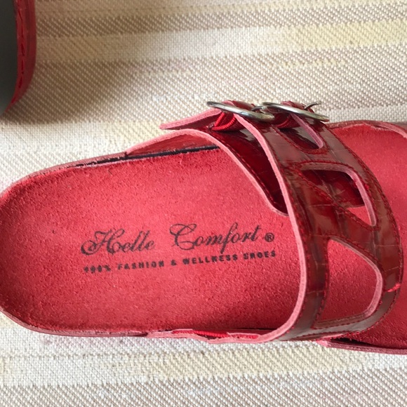 Women’s Red Sandals - Picture 5 of 5